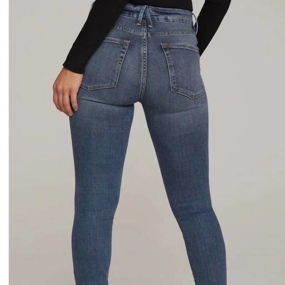 Good American Good Legs Crop Stretch Denim Jeans Dark Wash Size 2/26 NWT - Picture 3 of 13
